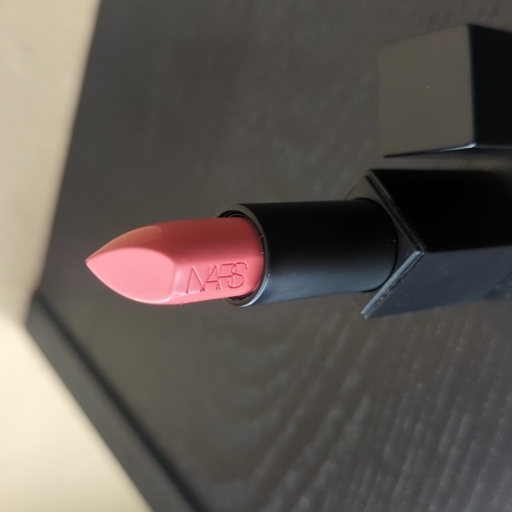 NIB NARS Audacious lipstick in Daria